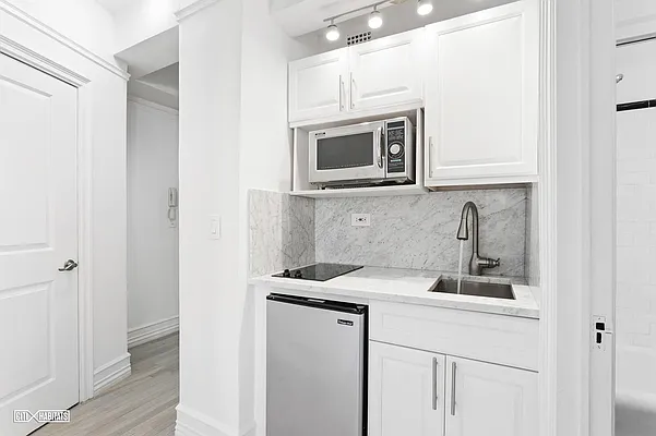 Rented by Citi Habitats | media 7