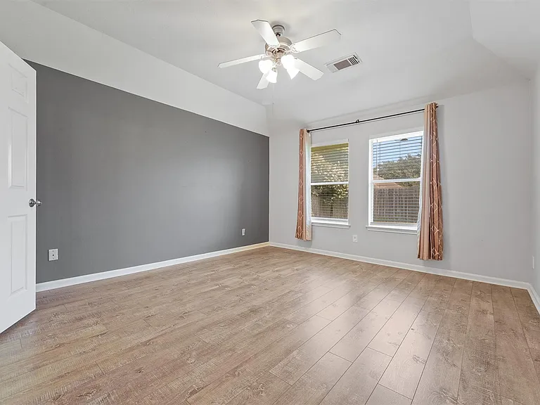 2614 Royal Thistle Dr — Photo 9