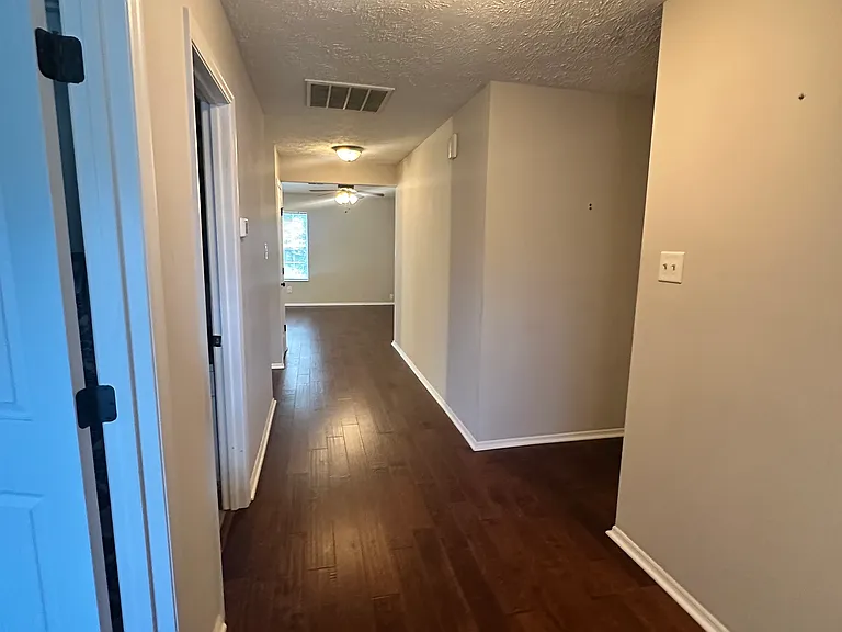 929 Ashley Michelle Ct — Photo 12