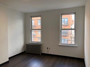 402 Chestnut St APT 2R, Brooklyn, NY 11208