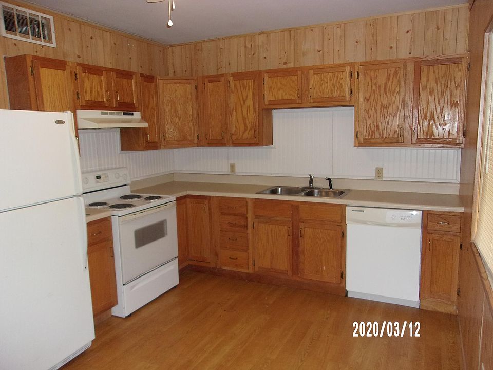 1st image of 569 W Main St APT 4