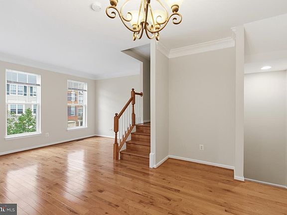 5th image of 8108 Dove Cottage Ct