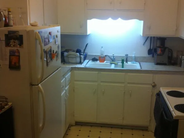 104 W Main St, Carrboro, NC 27510