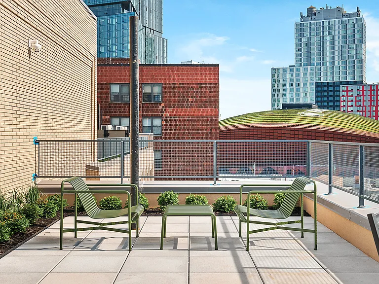 151 S Elliott Pl #3H — Photo 52