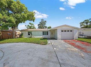 7015 Oakshire Dr, Port Richey, FL 34668