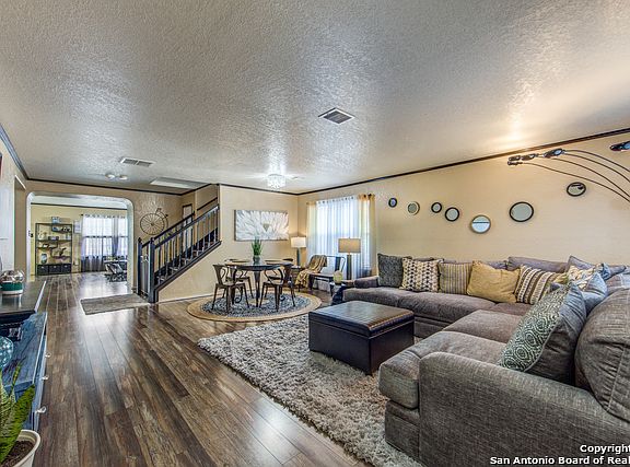 5th image of 11003 Forest Pass Ct