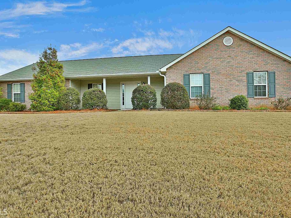 1st image of 301 Stallings Dr