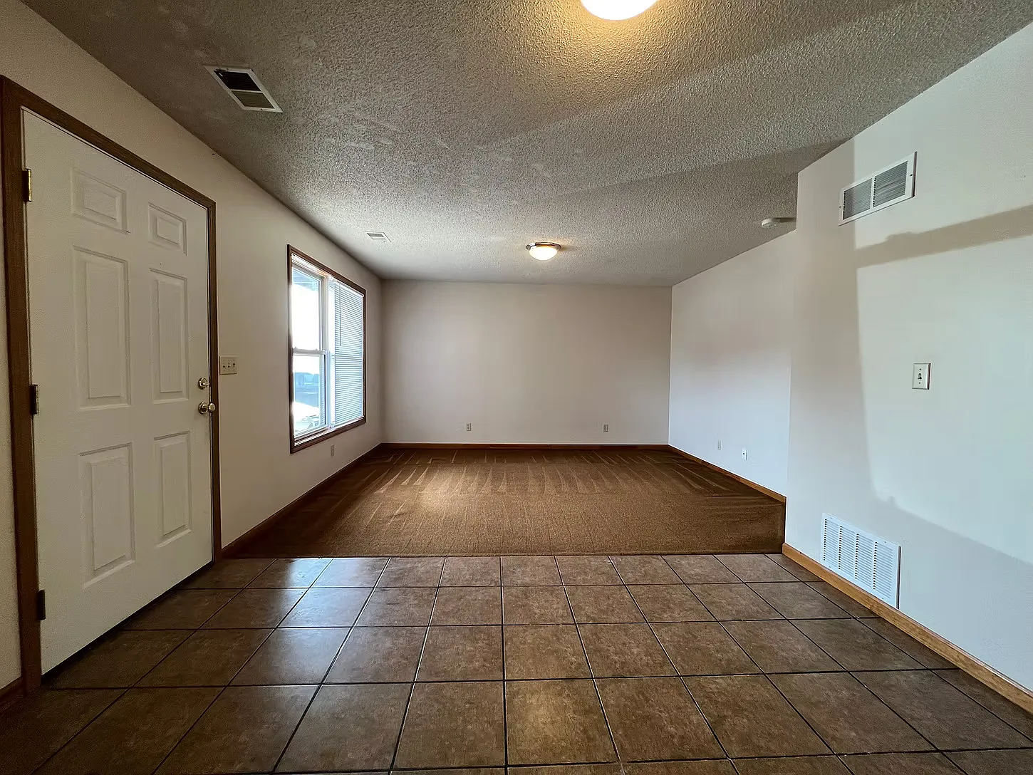 2 bed, $790 — Photo 4