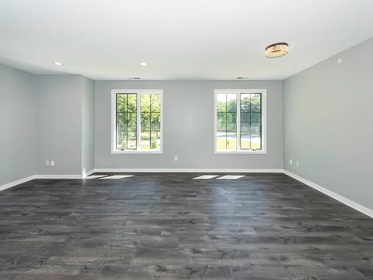 5399 Plymouth Rd — Photo 5