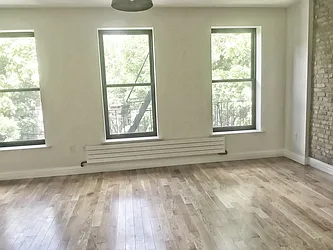 Rented by Gazal International Brokerage Group