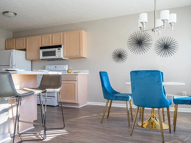 Waterview Townhouse Apartments — Photo 10