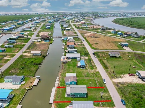 855 County Road 201, Sargent, TX 77414