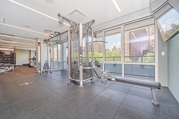 Rented by Compass | media 59