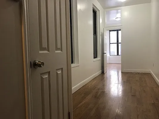 Rented by REAL New York | media 11