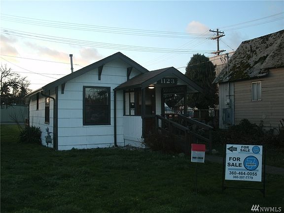 3rd image of 1123 N Tower Ave