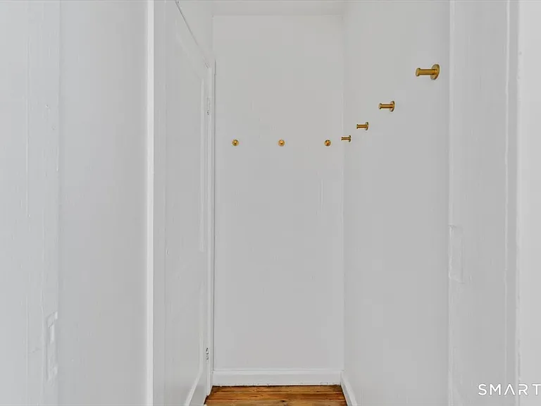 21 Green St — Photo 8