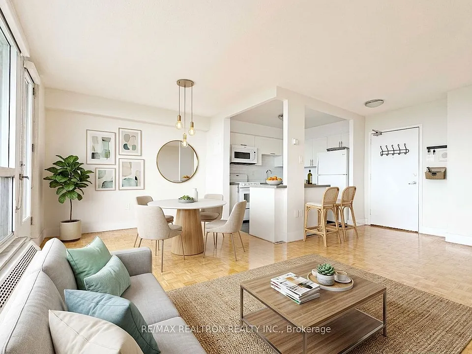 666 Spadina Ave #1611