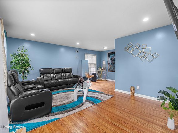 3rd image of 5412 Dannyboy Ln