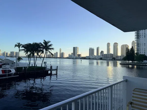 4000 NE 170 Street #202, North Miami Beach, FL 33160