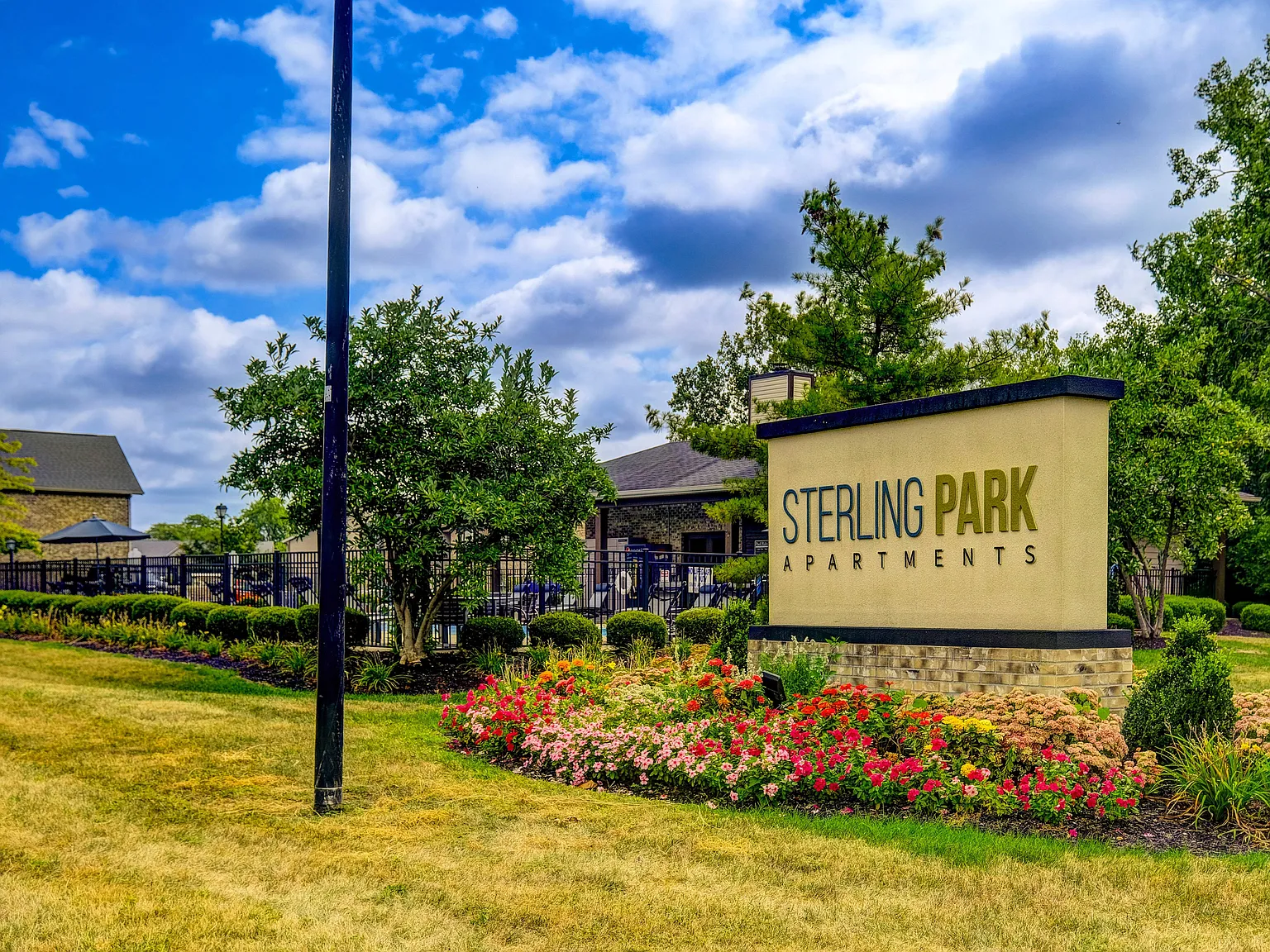 Sterling Park Apartments — Photo 3