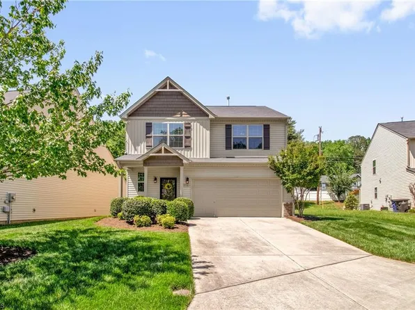 3735 Crestwell Cove Ct, Winston Salem, NC 27103