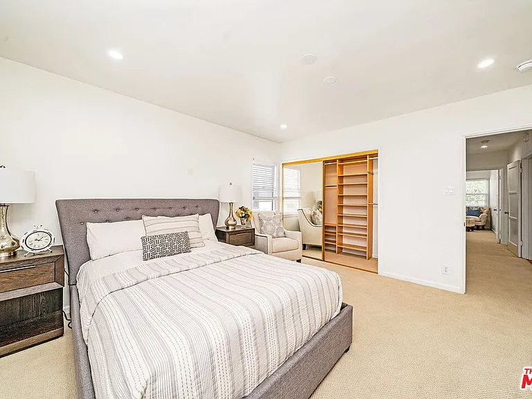 820 Alandele Ave — Photo 21