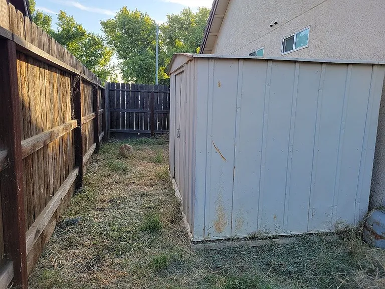 1812 College Greens Dr — Photo 24