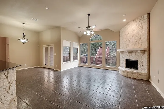 4 bed, 4.0 bath, 3516 sqft, $3,299 — Photo 3