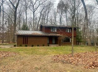 213 E Woodside Dr, Gambier, OH 43022