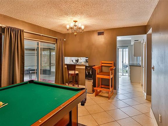 3rd image of 10340 Del Mar Cir