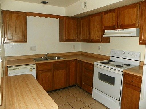 2nd image of 4608 W Maryland Ave Unit 119
