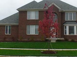 502 W Canford Park #82, Canton, MI 48187