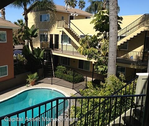 2nd image of 4323 Mission Bay Dr APT V