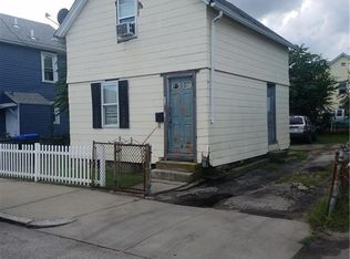 39 Noyes Ave, Providence, RI 02907