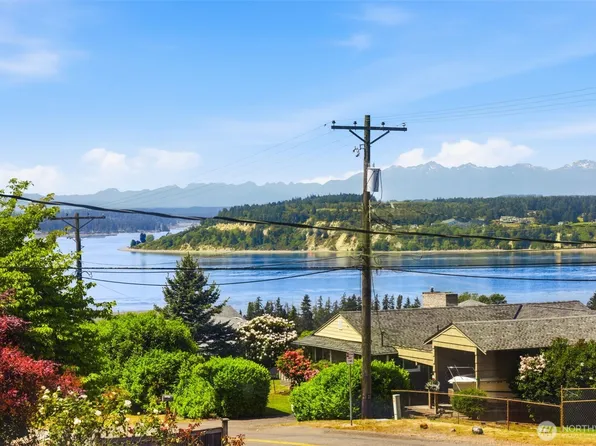1902 Bridgeport Way W #105, University Place, WA 98466
