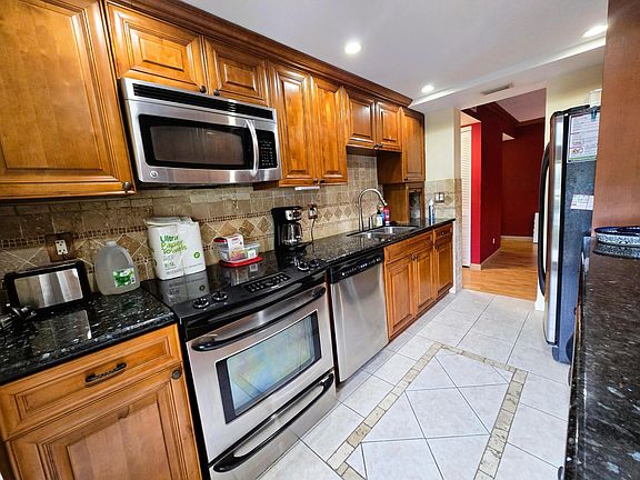 5th image of 1350 River Reach Drive #101