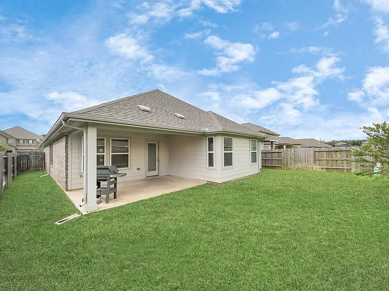 518 Ellwood Terrace Ln — Photo 35
