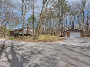 108 Ruggles Rd, Saratoga Springs, NY 12866