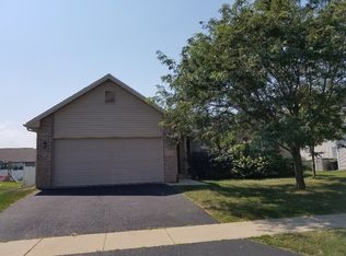 1953 Burnett Dr, Belvidere, IL 61008