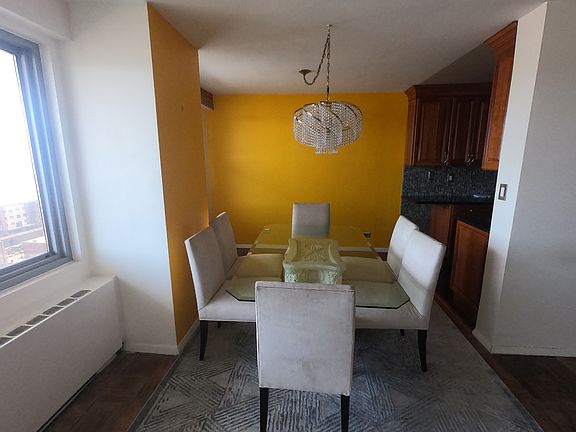 4th image of 17501 Hillside Ave #10M
