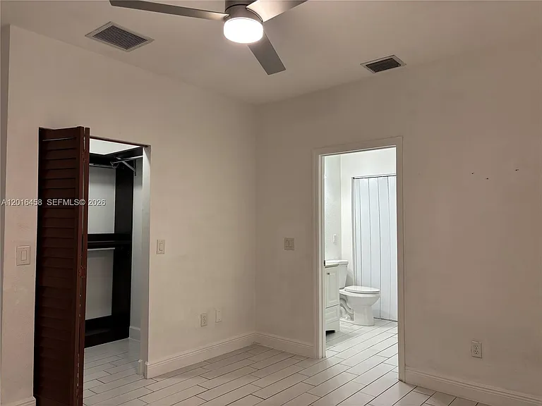 1131 SW 86th Ave — Photo 19