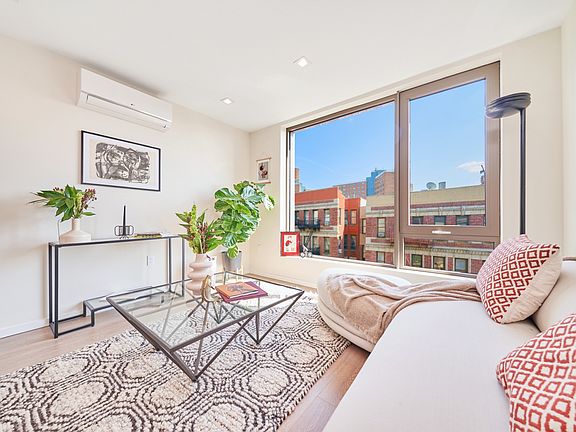 3rd image of 521 W 134th St #6C