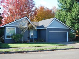 21805 SW Columbia Cir, Tualatin, OR 97062