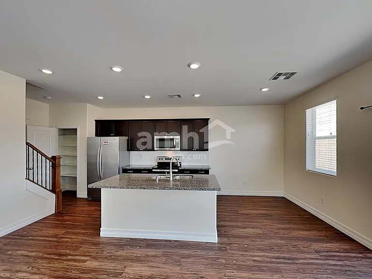 5804 Petronius St — Photo 4