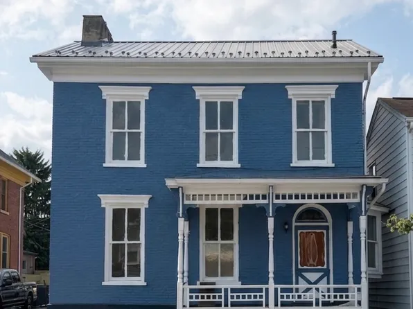 409 Walnut St #1, Hollidaysburg, PA 16648