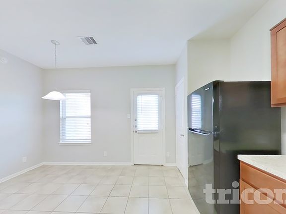 5th image of 6103 Coleus St