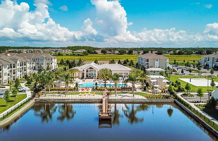 Oasis at Shingle Creek — Photo 24
