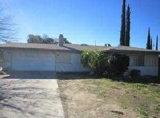 1940 Capri Ave, Mentone, CA 92359