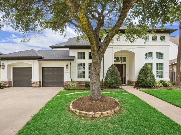 5230 Turning Leaf Ln, Sugar Land, TX 77479