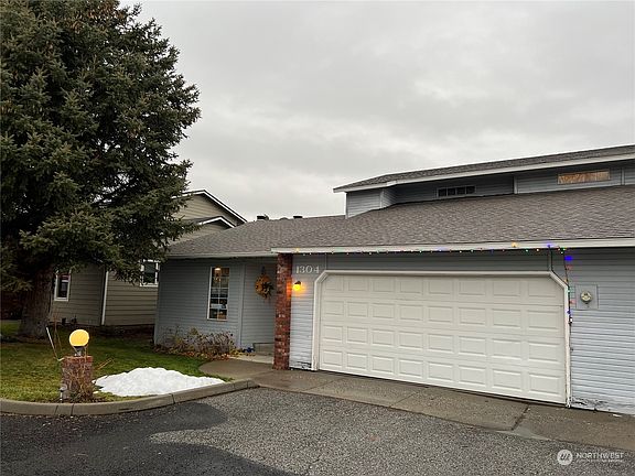 4th image of 1302 Robinswood Court